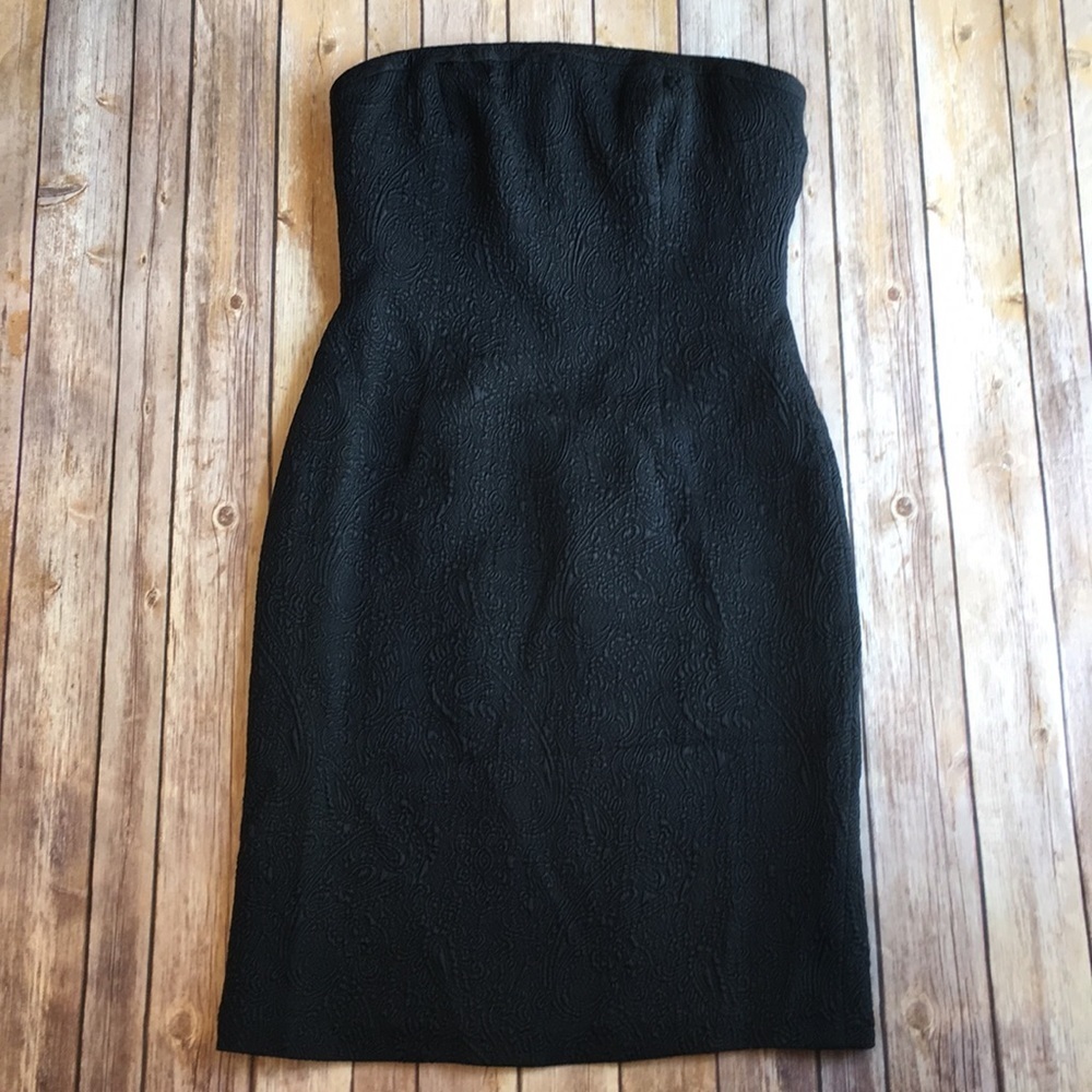 Carmen Marc Valvo Strapless Black Textured Sheath Dress